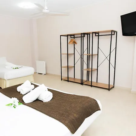 Uso Turistico Ancora De Oro *